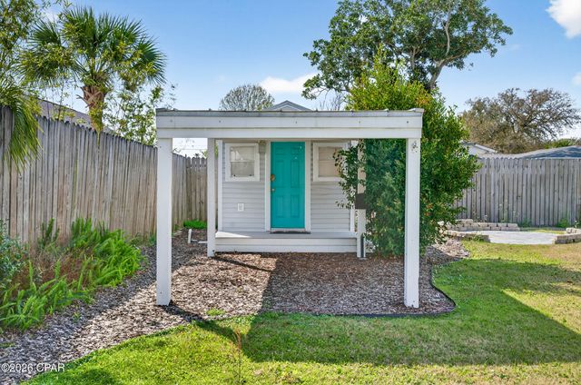 408 Wisteria Street, Panama City Beach, FL 32407