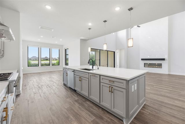 10314 Forest Lake Drive, Missouri City, TX 77459