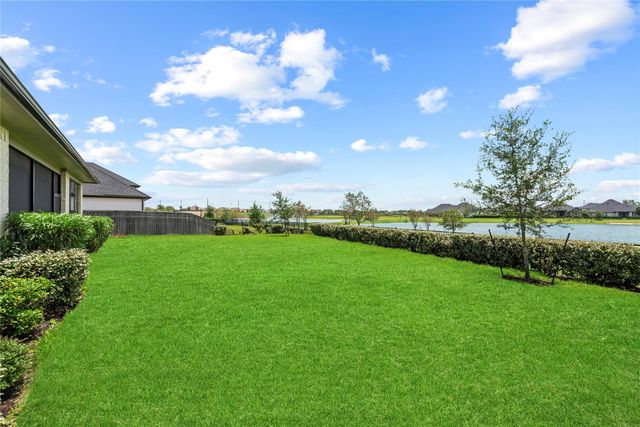10314 Forest Lake Drive, Missouri City, TX 77459