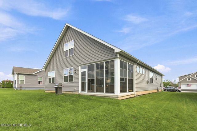 24 Cougar Lane, Barnegat, NJ 08005