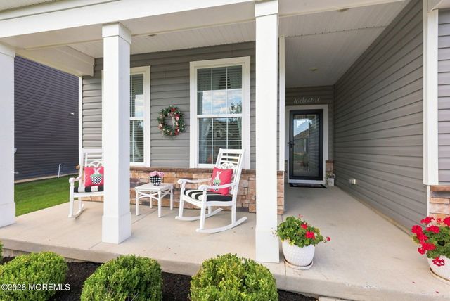 24 Cougar Lane, Barnegat, NJ 08005