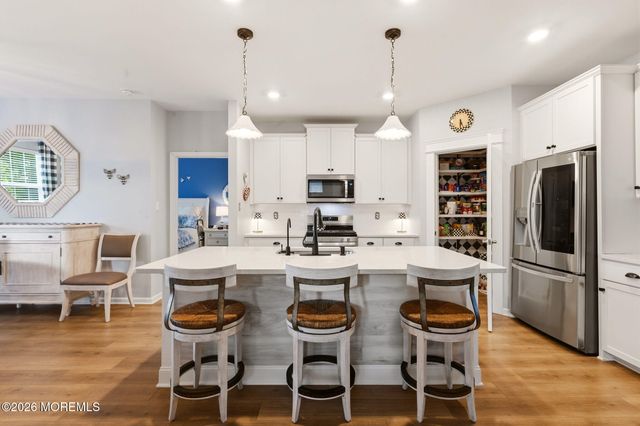 24 Cougar Lane, Barnegat, NJ 08005