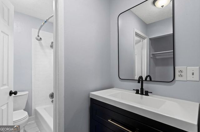 3666 Stanford Circle, Decatur, GA 30034