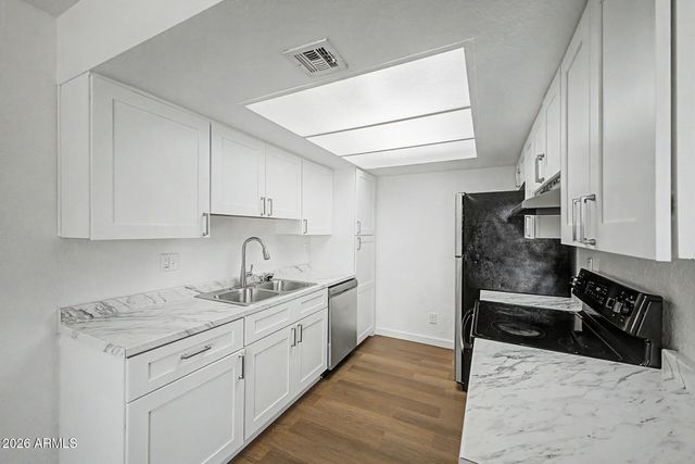 3810 N MARYVALE Parkway 1063, Phoenix, AZ 85031