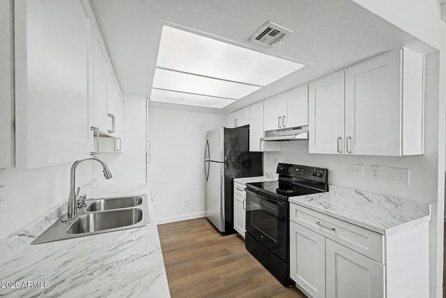 3810 N MARYVALE Parkway 1063, Phoenix, AZ 85031