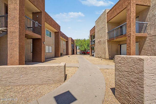 3810 N MARYVALE Parkway 1063, Phoenix, AZ 85031