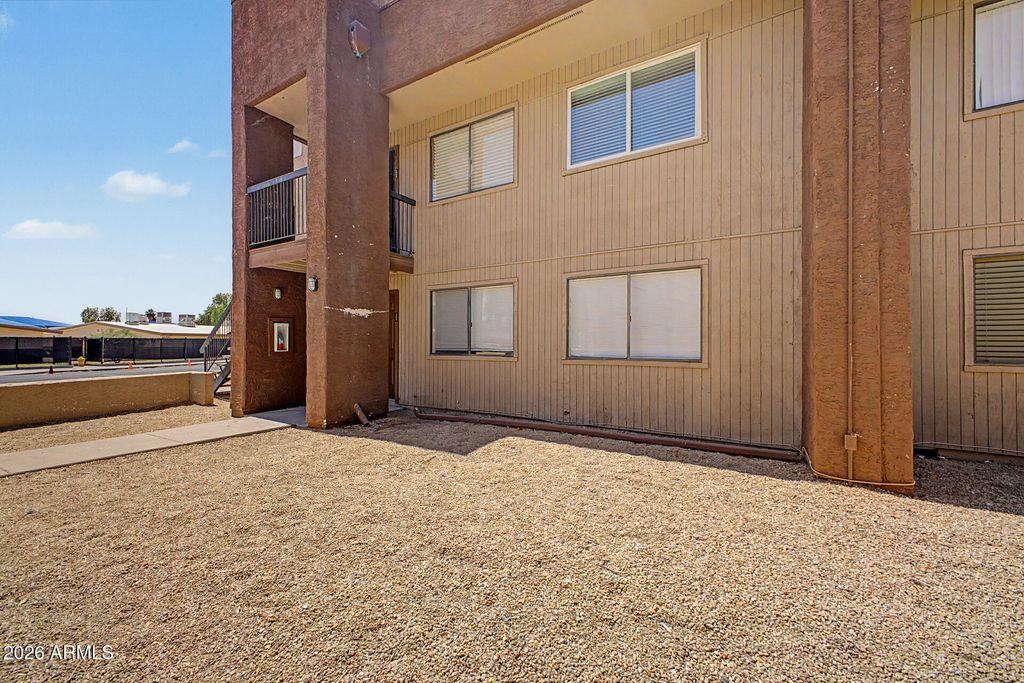 3810 N MARYVALE Parkway 1063, Phoenix, AZ 85031 — photo 2