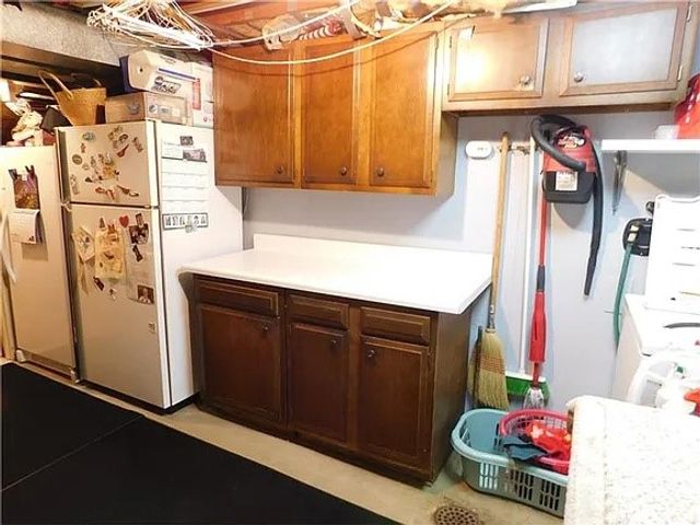 148 Courtney Dr, Verona, PA 15147