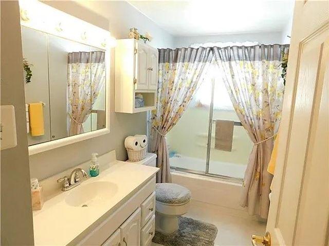 148 Courtney Dr, Verona, PA 15147