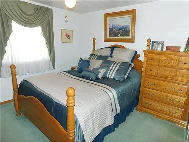 148 Courtney Dr, Verona, PA 15147