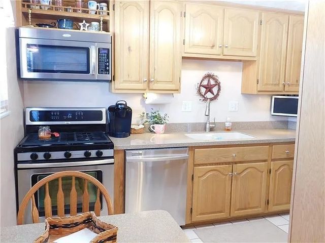 148 Courtney Dr, Verona, PA 15147