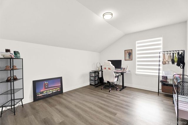 21196 Oak Ridge Drive, Clinton Charter Township, MI 48036