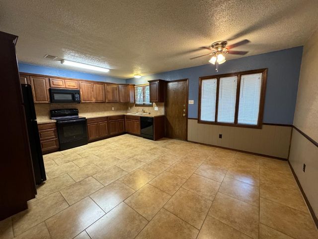 3103 75th Street, B, Lubbock, TX 79423
