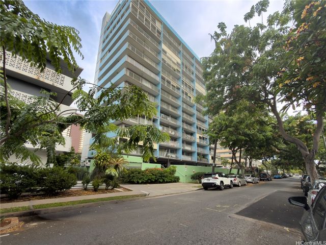 439 Keoniana Street 402, Honolulu, HI 96815