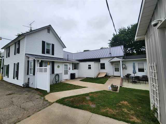 1841 135th Avenue, Hopkins, MI 49328