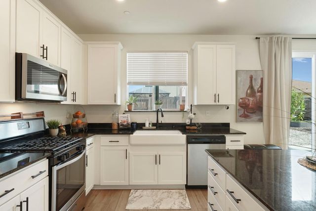 3534 Mcguire Dr, Stockton, CA 95205