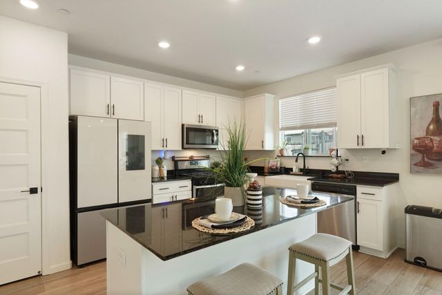 3534 Mcguire Dr, Stockton, CA 95205