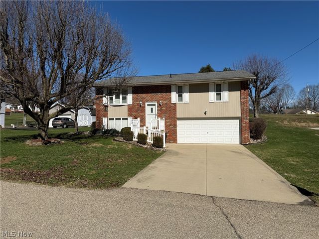 220 Bantam Ridge Court, Wintersville, OH 43953