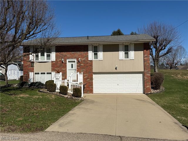 220 Bantam Ridge Court, Wintersville, OH 43953