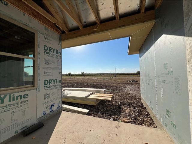 314 Willow Heights DR, Hutto, TX 78634