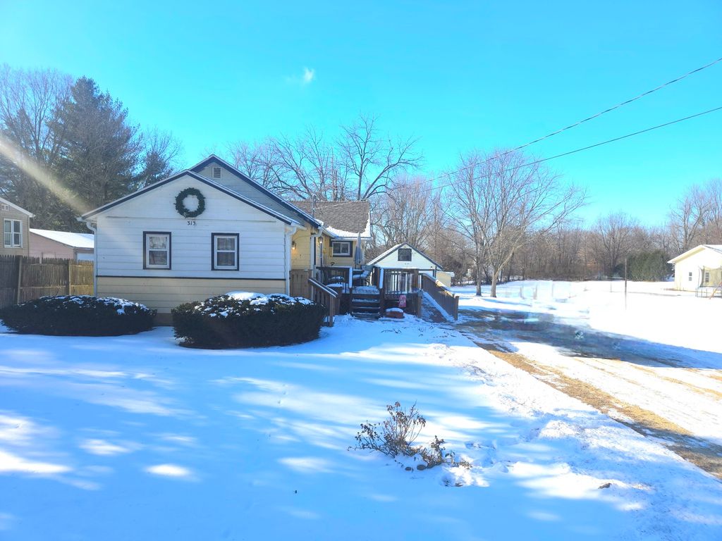 313 S Westmoreland Avenue, Rockford, IL 61102