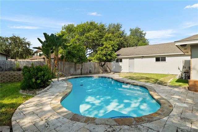 136 E Harvey Street, Mcallen, TX 78501