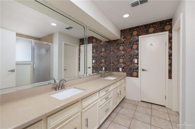 136 E Harvey Street, Mcallen, TX 78501