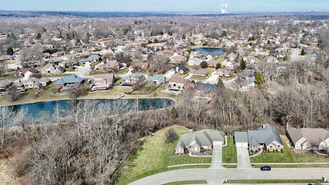 8896 Classic View Drive, Indianapolis, IN 46217