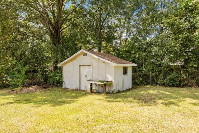 2907 Laramie Cir., Hattiesburg, MS 39402