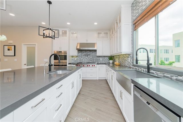 111 Bosque, Irvine, CA 92618