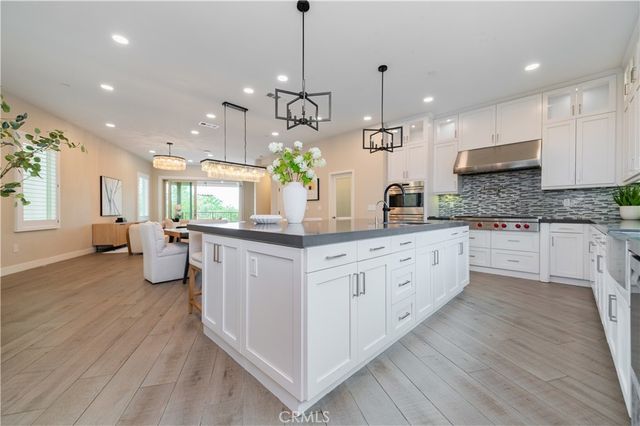 111 Bosque, Irvine, CA 92618