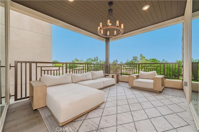 111 Bosque, Irvine, CA 92618