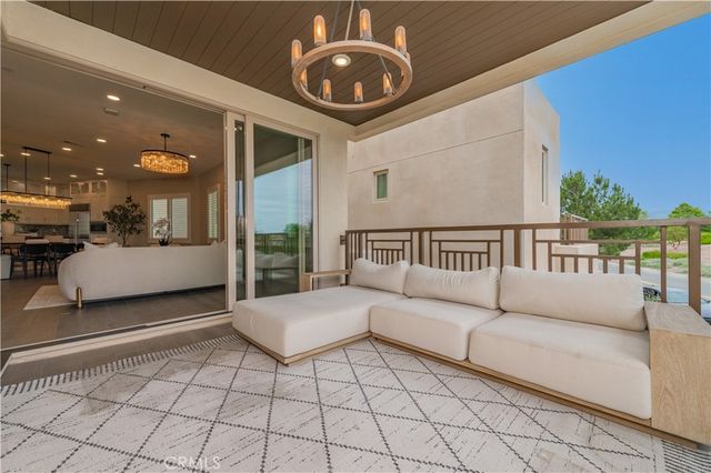 111 Bosque, Irvine, CA 92618