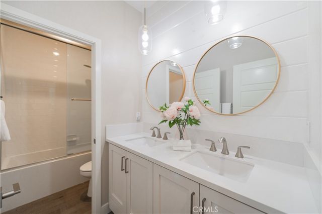 111 Bosque, Irvine, CA 92618