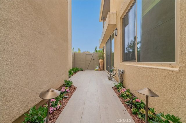 111 Bosque, Irvine, CA 92618