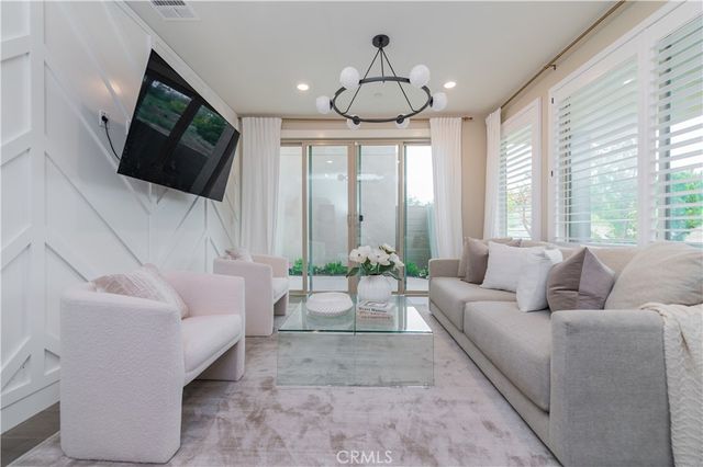 111 Bosque, Irvine, CA 92618