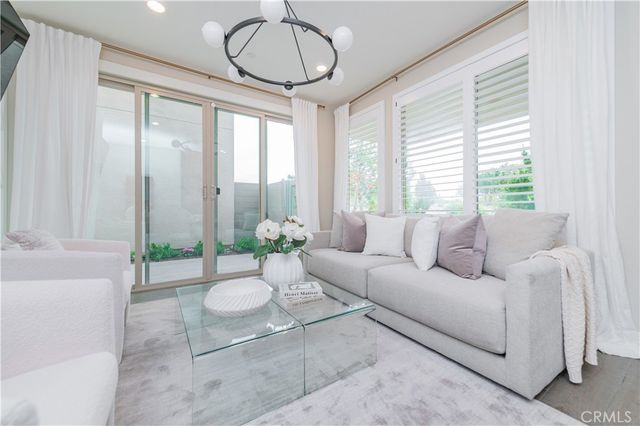 111 Bosque, Irvine, CA 92618
