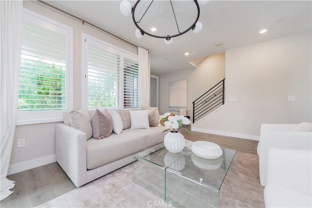 111 Bosque, Irvine, CA 92618