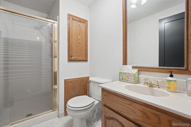 58032 Robroy Street, Washington Township, MI 48094