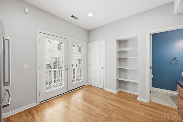 2530 Hackberry Street, Cincinnati, OH 45206