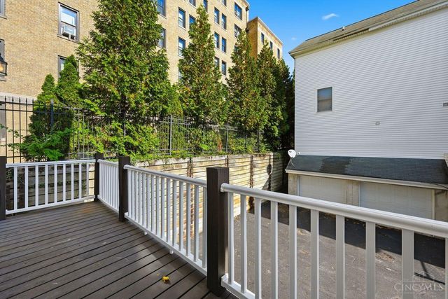 2530 Hackberry Street, Cincinnati, OH 45206