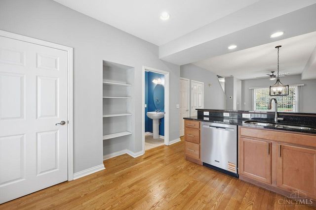 2530 Hackberry Street, Cincinnati, OH 45206