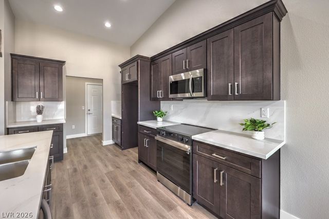 2981 Torrey Pines Avenue, Pahrump, NV 89048