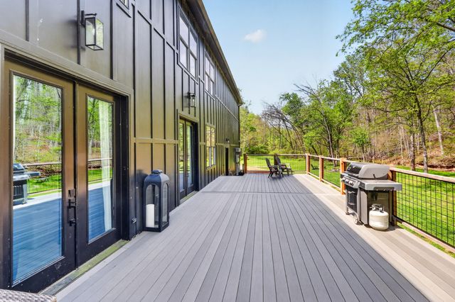 7345 Sugar Camp Dr, Greenbrier, TN 37073