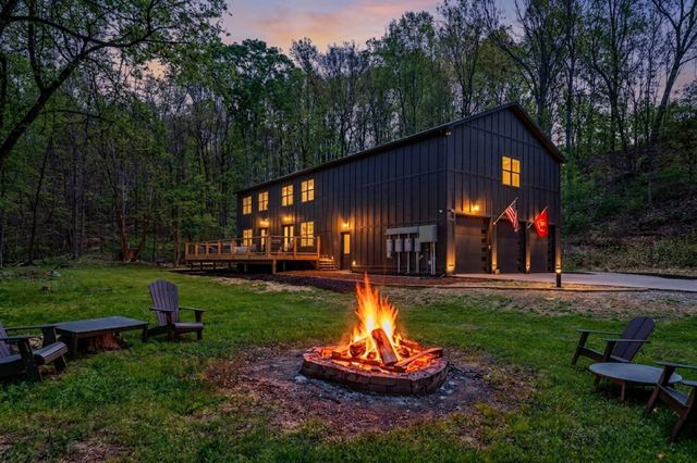 7345 Sugar Camp Dr, Greenbrier, TN 37073