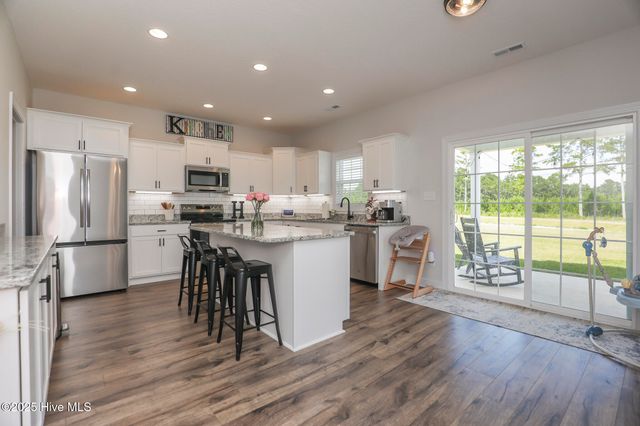 772 Secession Lane, Jacksonville, NC 28546
