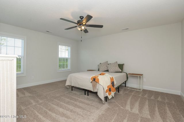 772 Secession Lane, Jacksonville, NC 28546