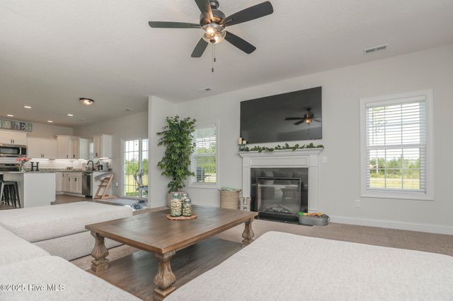 772 Secession Lane, Jacksonville, NC 28546