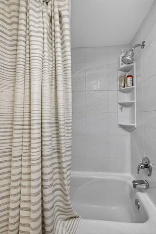 501 Dotterel Road 27c, Delray Beach, FL 33444