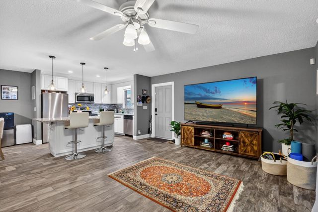 501 Dotterel Road 27c, Delray Beach, FL 33444